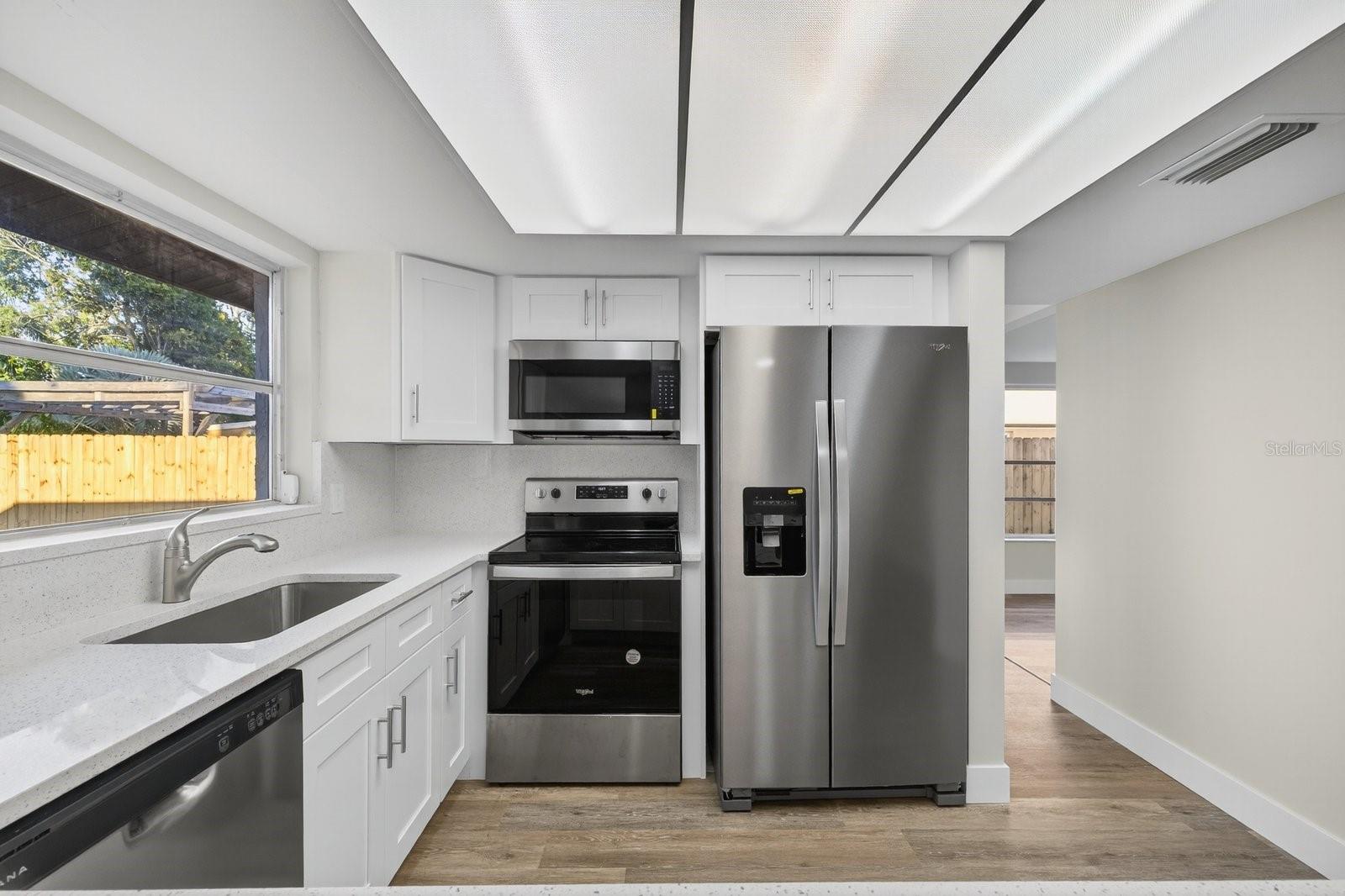 SUNSET HILLS 4TH ADD - Residential