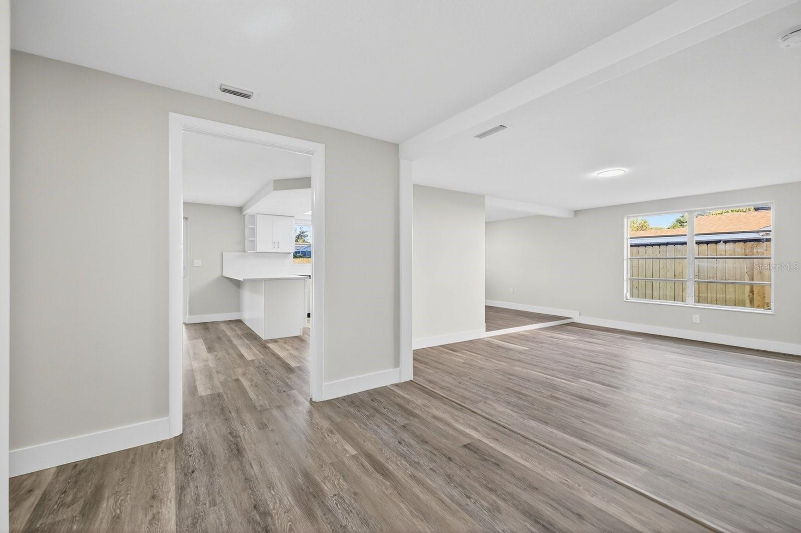 SUNSET HILLS 4TH ADD - Residential