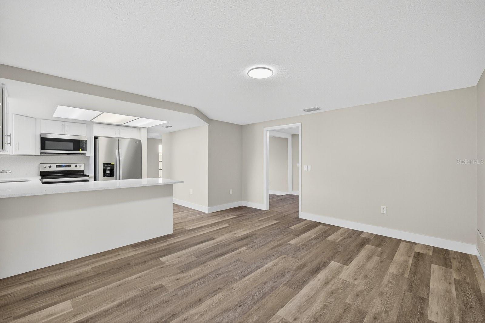 SUNSET HILLS 4TH ADD - Residential