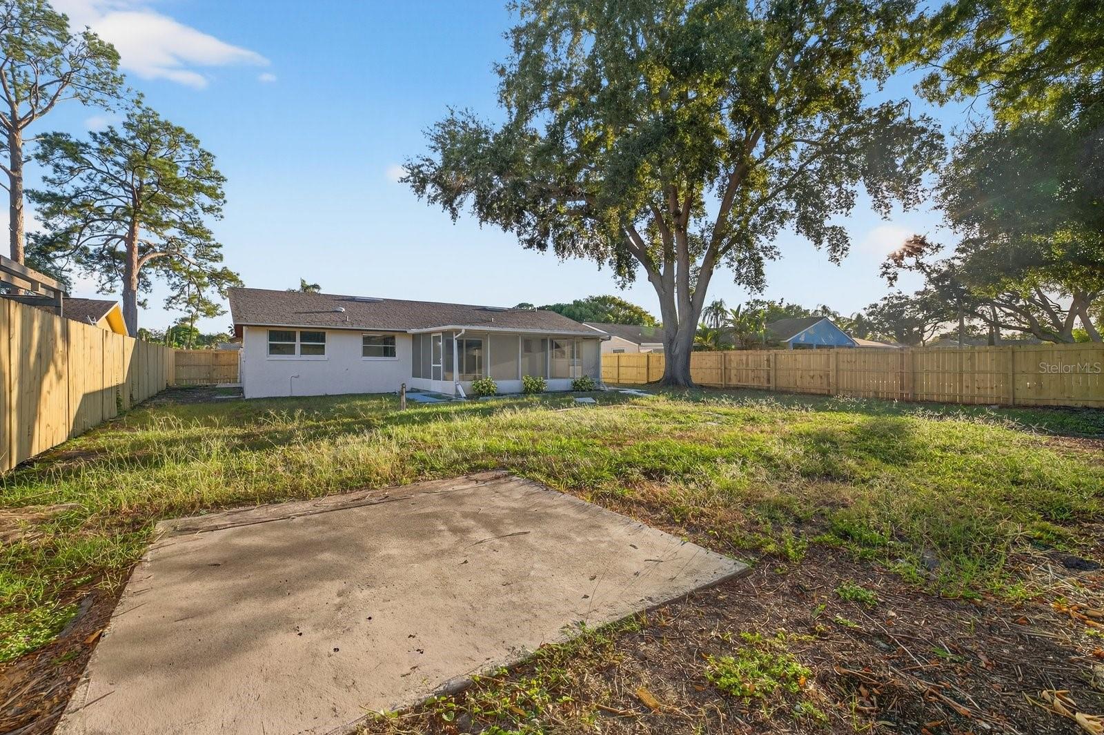 SUNSET HILLS 4TH ADD - Residential