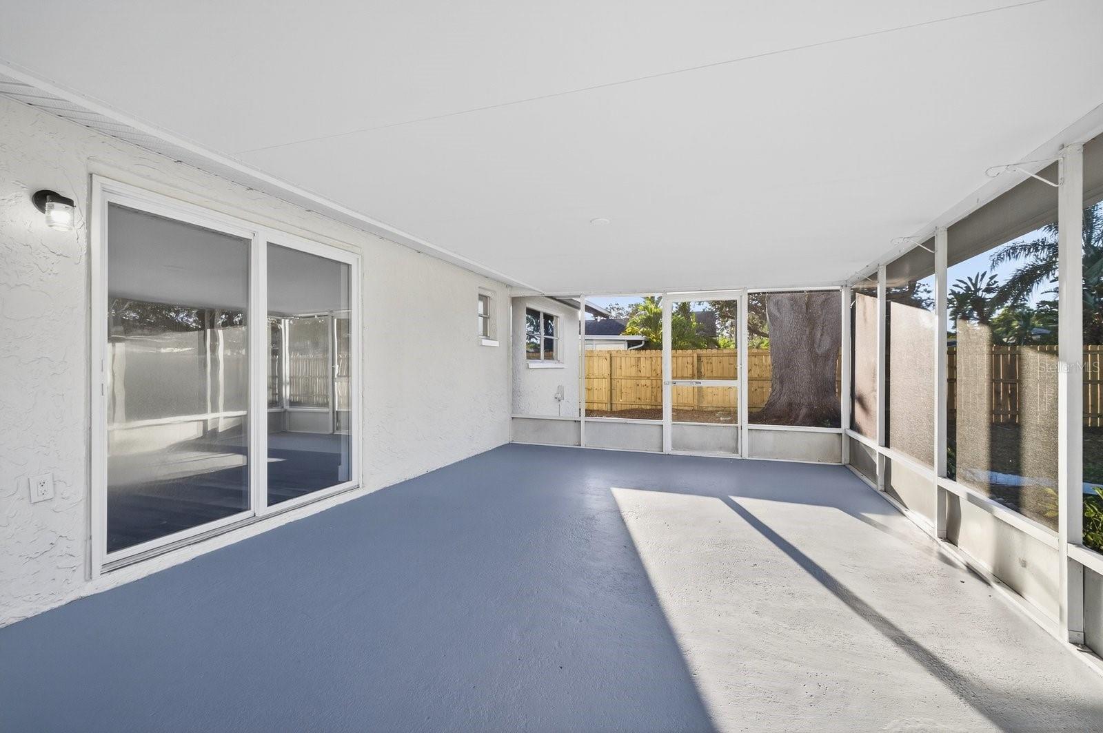 SUNSET HILLS 4TH ADD - Residential