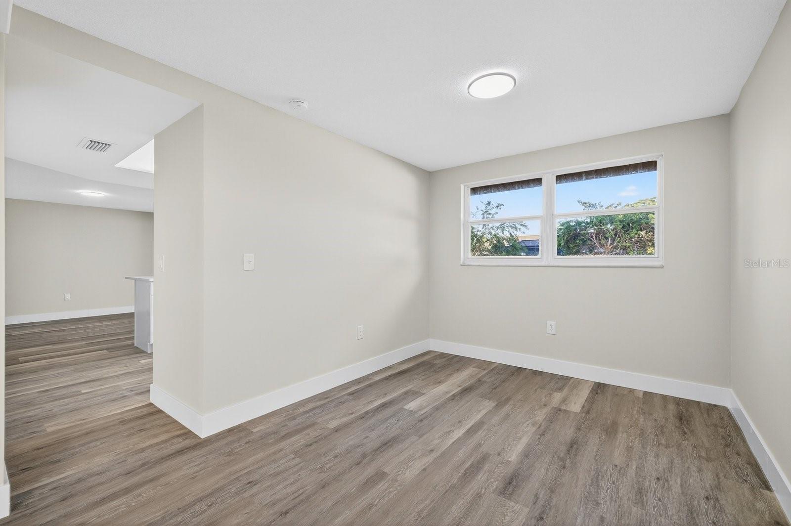 SUNSET HILLS 4TH ADD - Residential