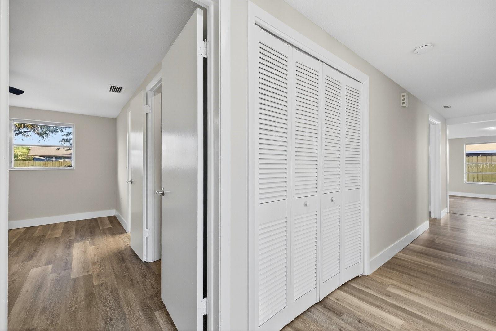 SUNSET HILLS 4TH ADD - Residential