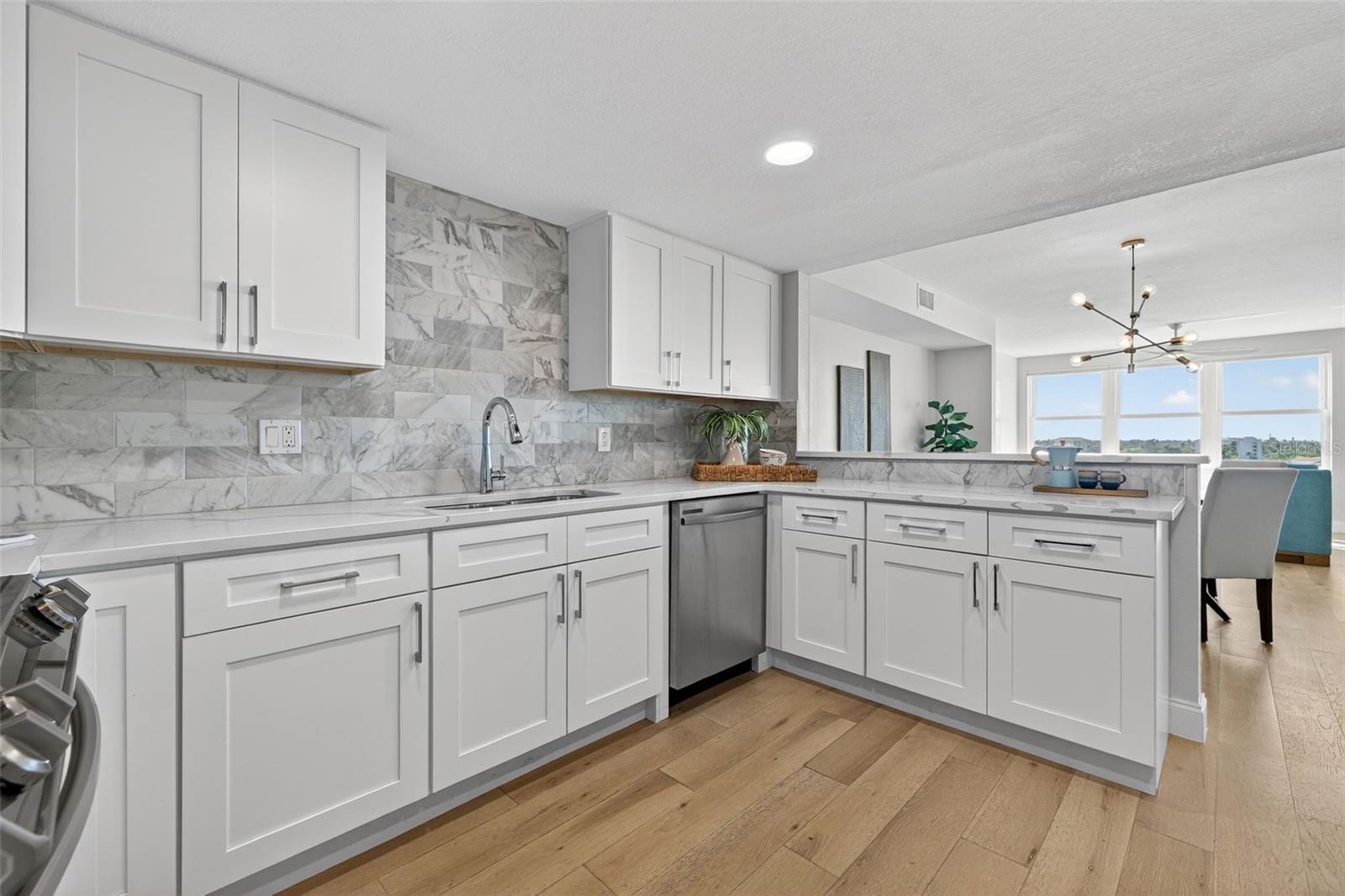 BAYWAY ISLES POINT BRITTANY FOUR - Residential