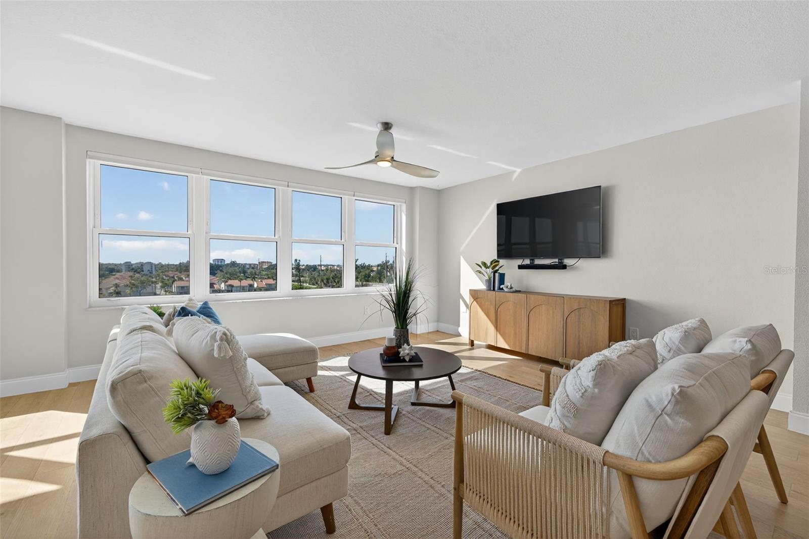 BAYWAY ISLES POINT BRITTANY FOUR - Residential