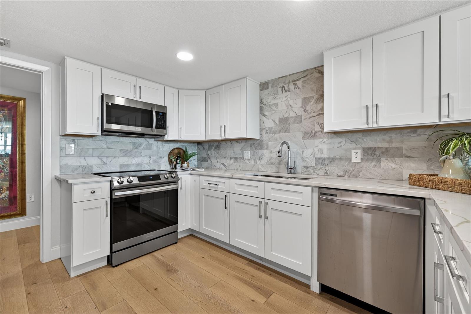 BAYWAY ISLES POINT BRITTANY FOUR - Residential