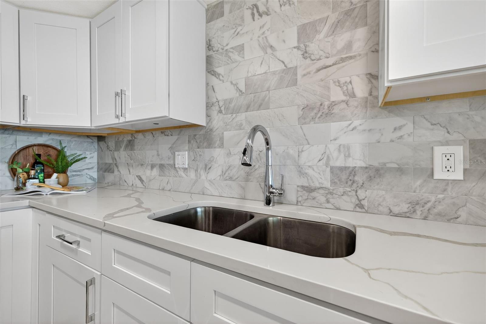 BAYWAY ISLES POINT BRITTANY FOUR - Residential