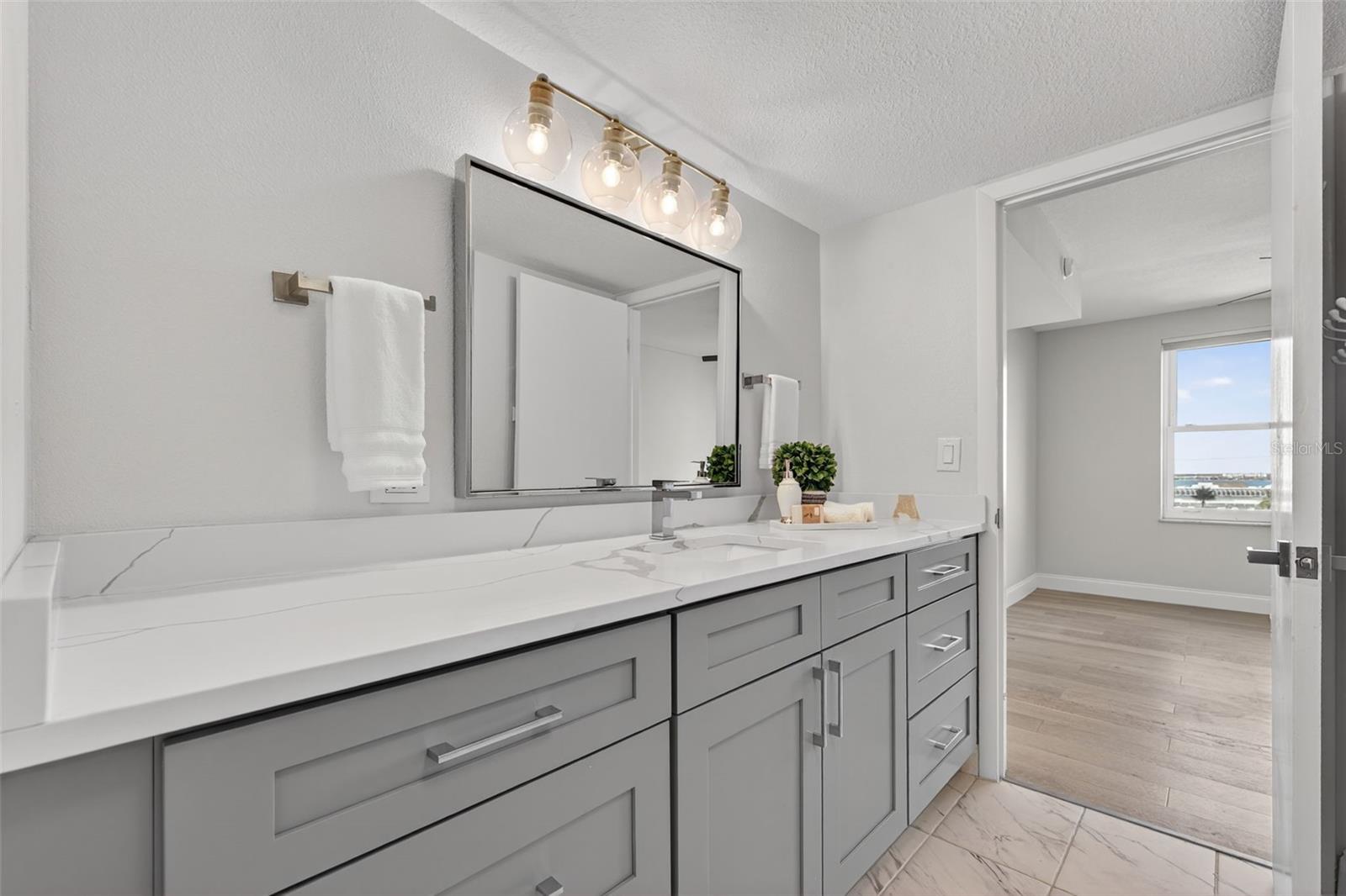 BAYWAY ISLES POINT BRITTANY FOUR - Residential