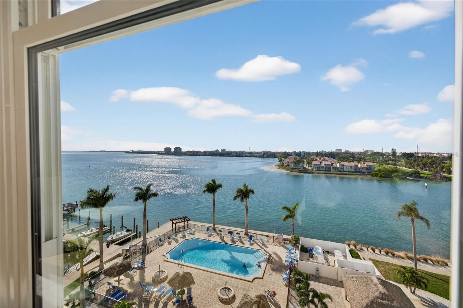 BAYWAY ISLES POINT BRITTANY FOUR - Residential