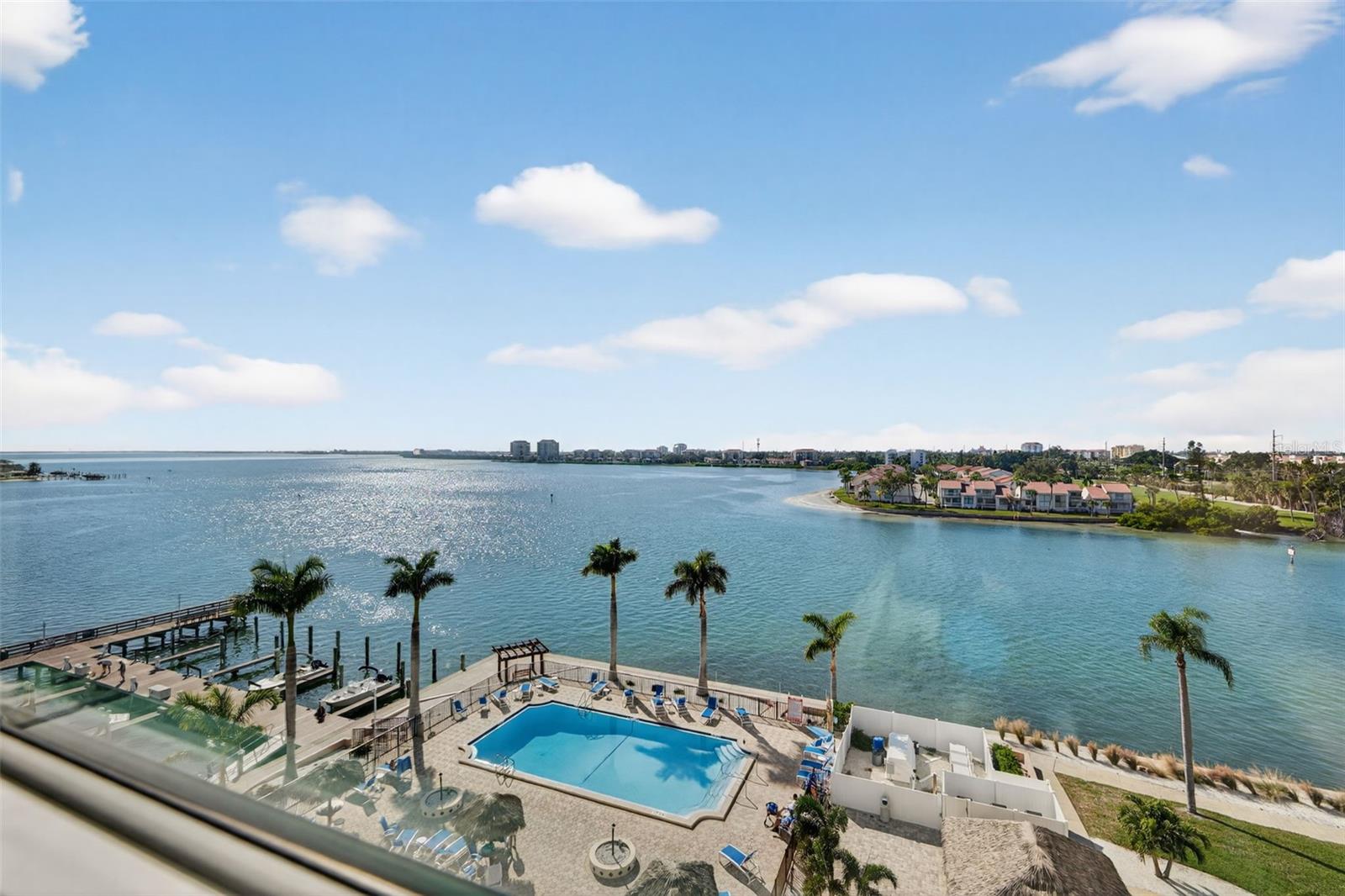 BAYWAY ISLES POINT BRITTANY FOUR - Residential