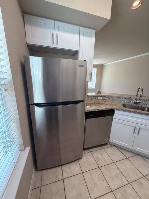 ADMIRALS WALK - Residential Lease