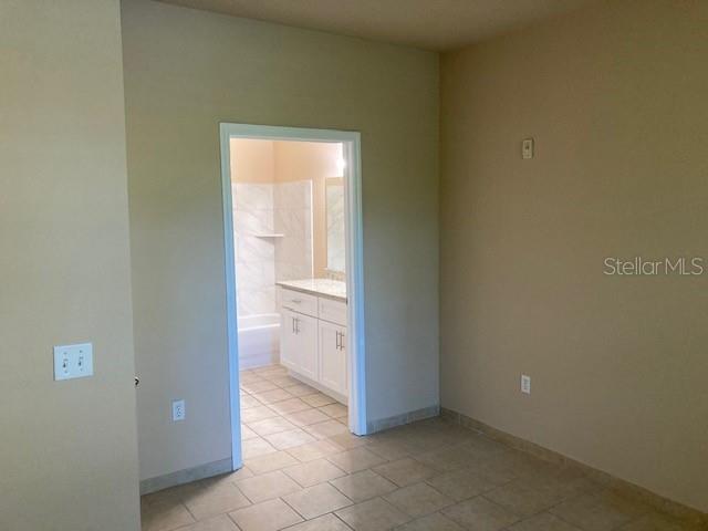 ADMIRALS WALK - Residential Lease