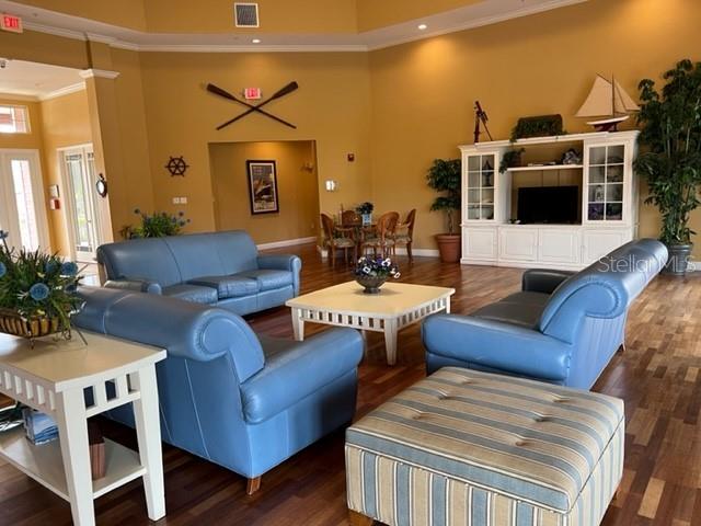 ADMIRALS WALK - Residential Lease