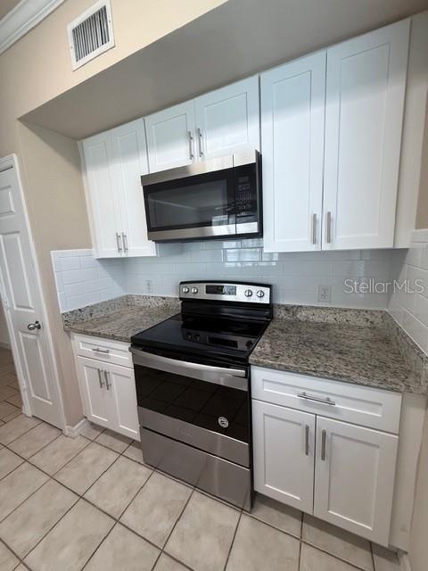 ADMIRALS WALK - Residential Lease