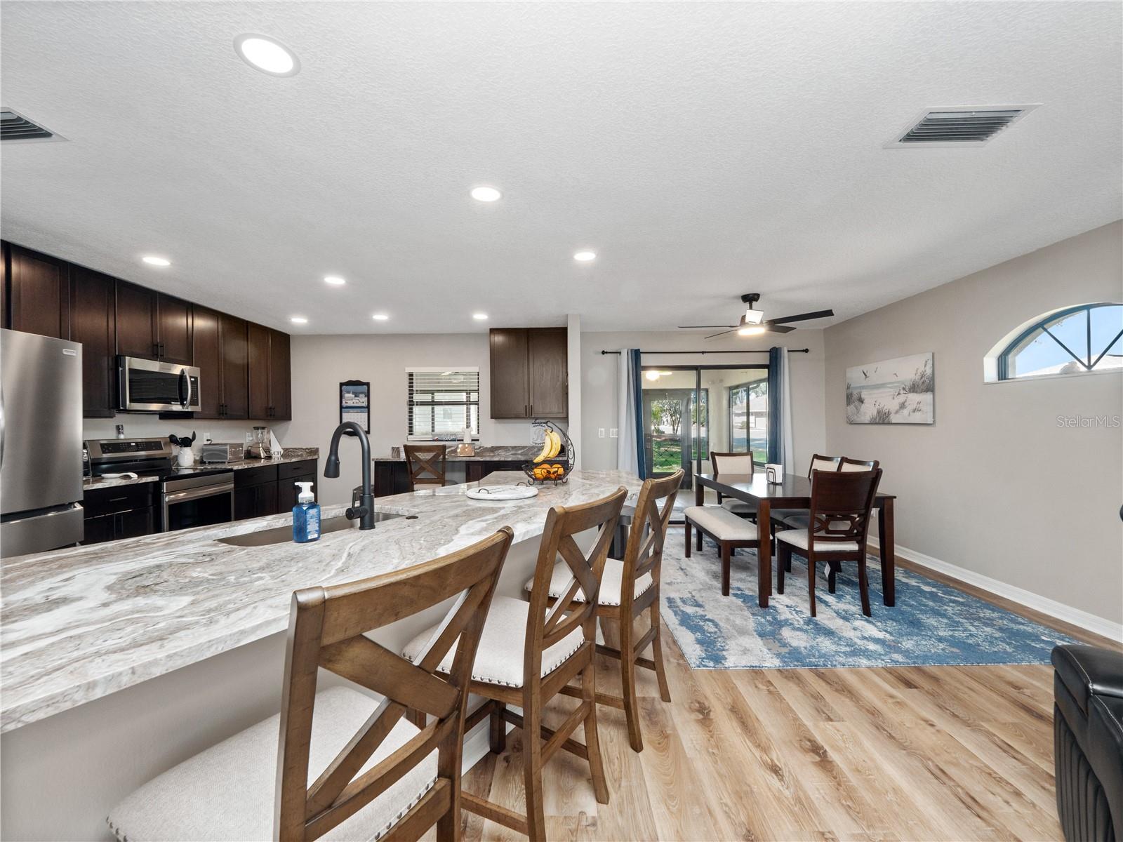 ROYAL HIGHLANDS - Residential