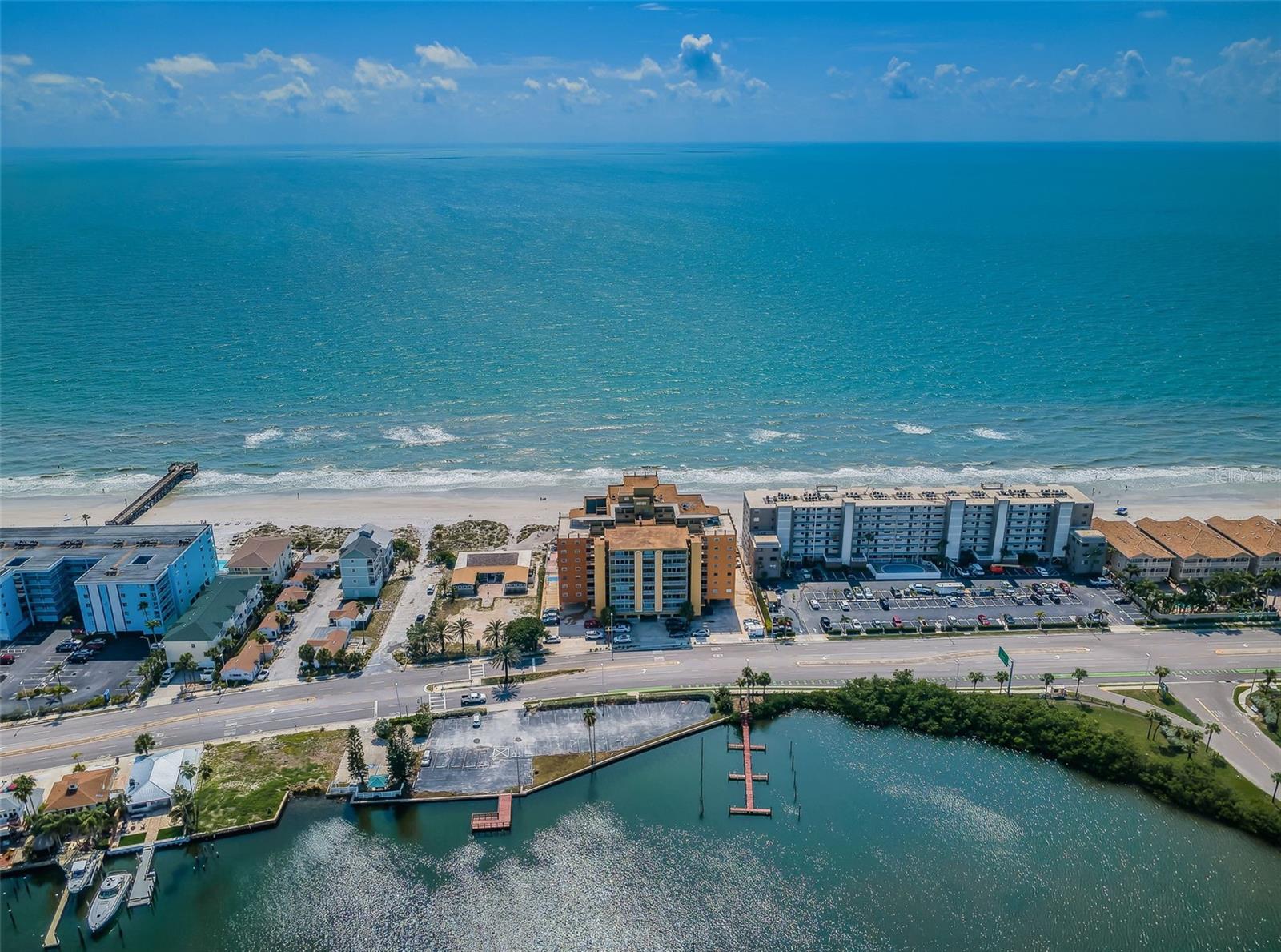 18610 GULF BOULEVARD 610