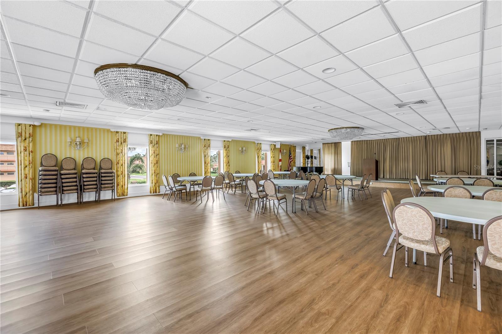 BAYWAY ISLES POINT BRITTANY FOUR - Residential