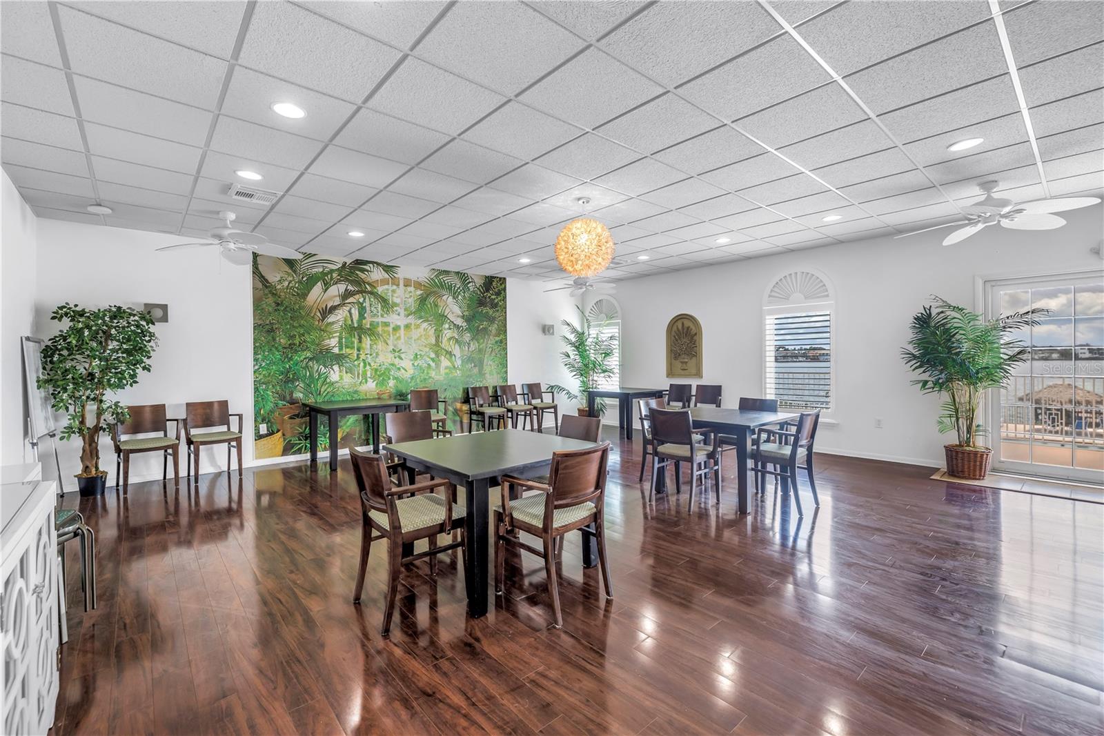 BAYWAY ISLES POINT BRITTANY FOUR - Residential
