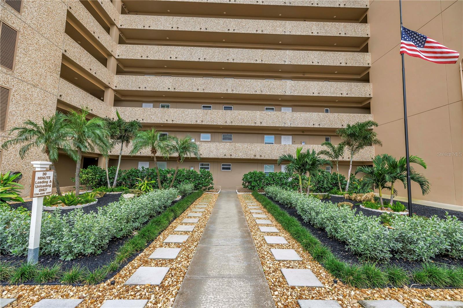 BAYWAY ISLES POINT BRITTANY FOUR - Residential