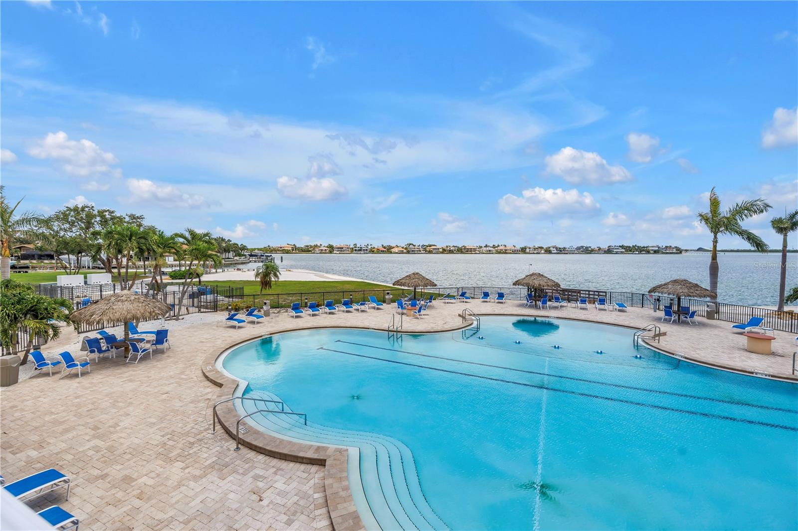 BAYWAY ISLES POINT BRITTANY FOUR - Residential