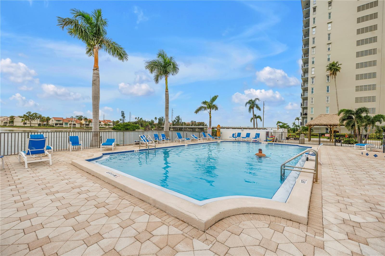 BAYWAY ISLES POINT BRITTANY FOUR - Residential
