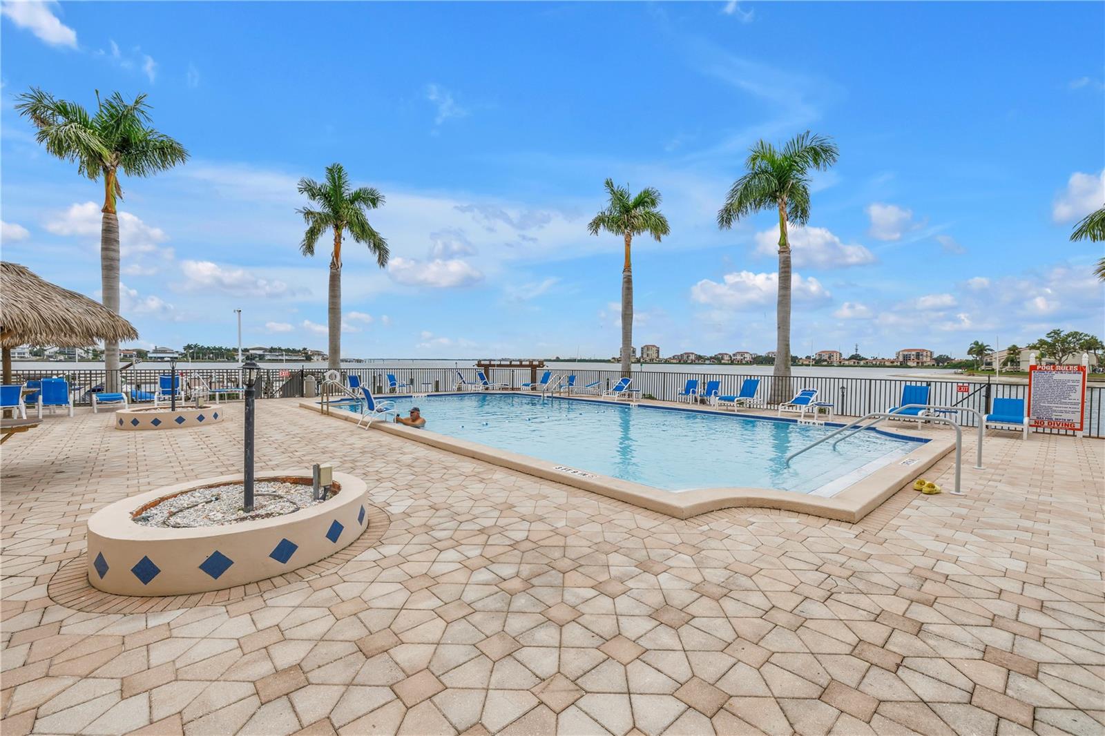 BAYWAY ISLES POINT BRITTANY FOUR - Residential