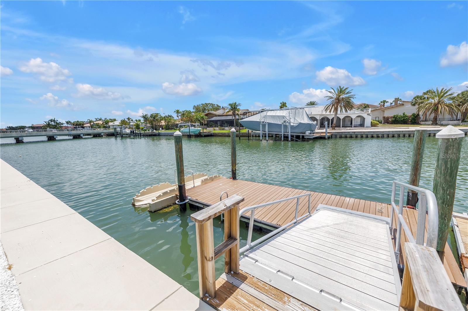 BAYWAY ISLES POINT BRITTANY FOUR - Residential