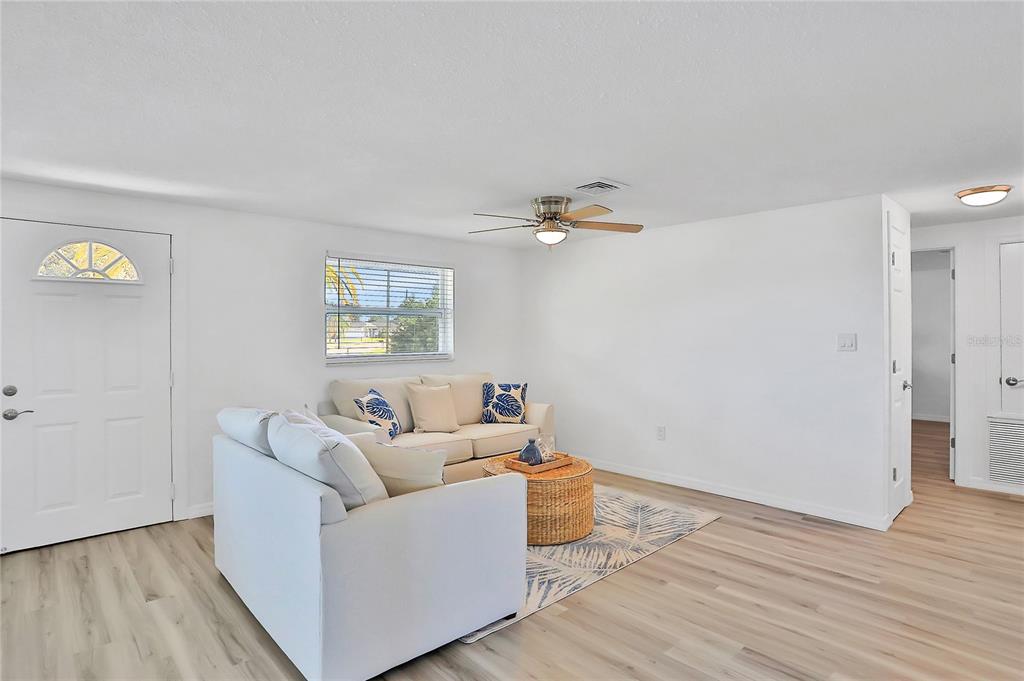 PORT CHARLOTTE SEC 002 - Residential Lease