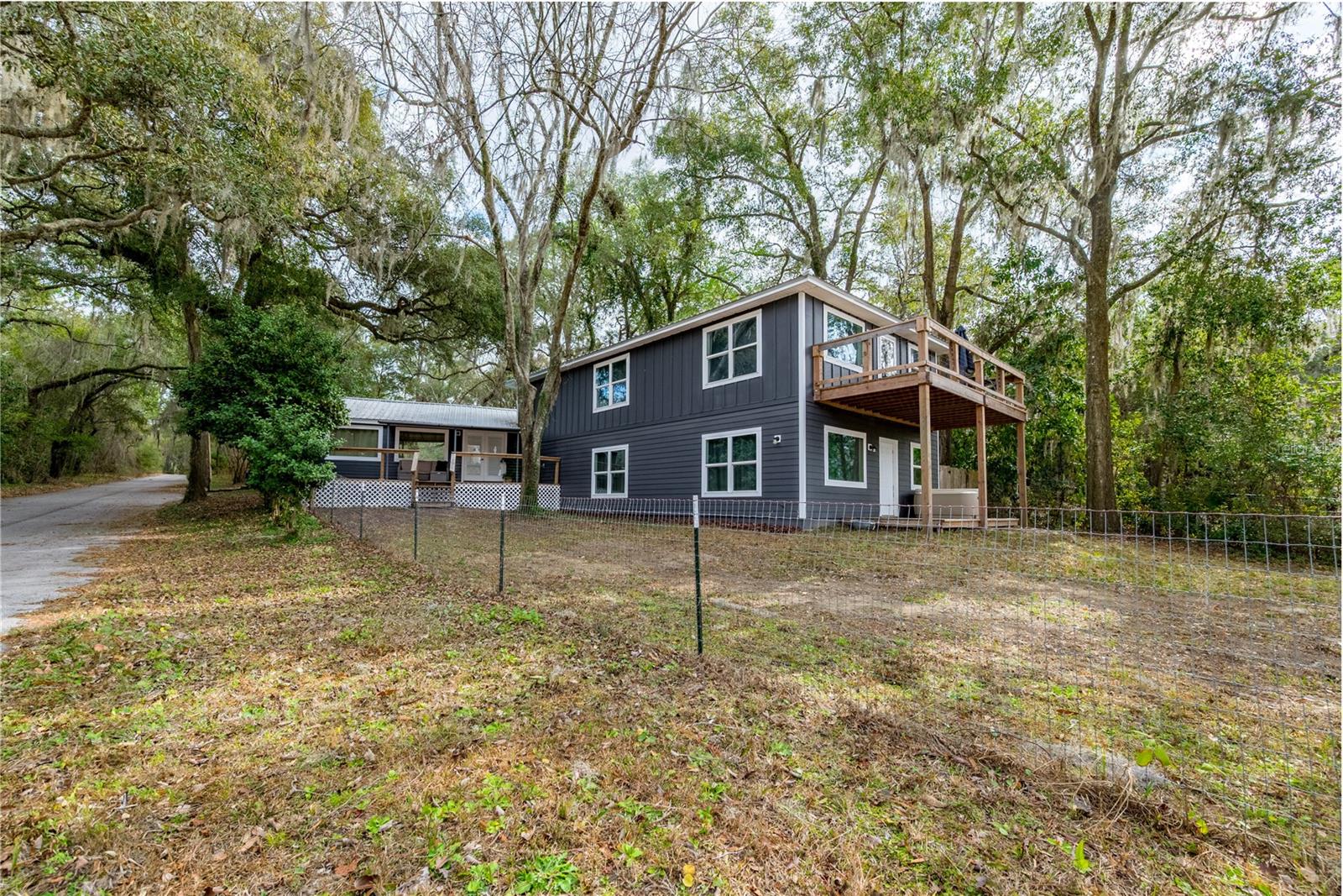 LAKEVIEW HLNDS - Residential