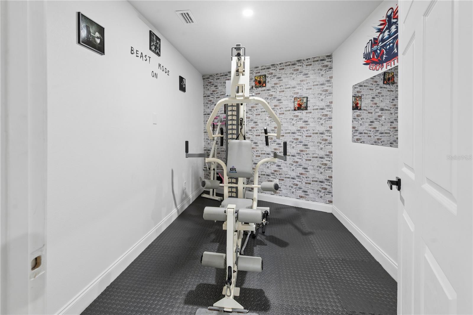 LAKEVIEW HLNDS - Residential