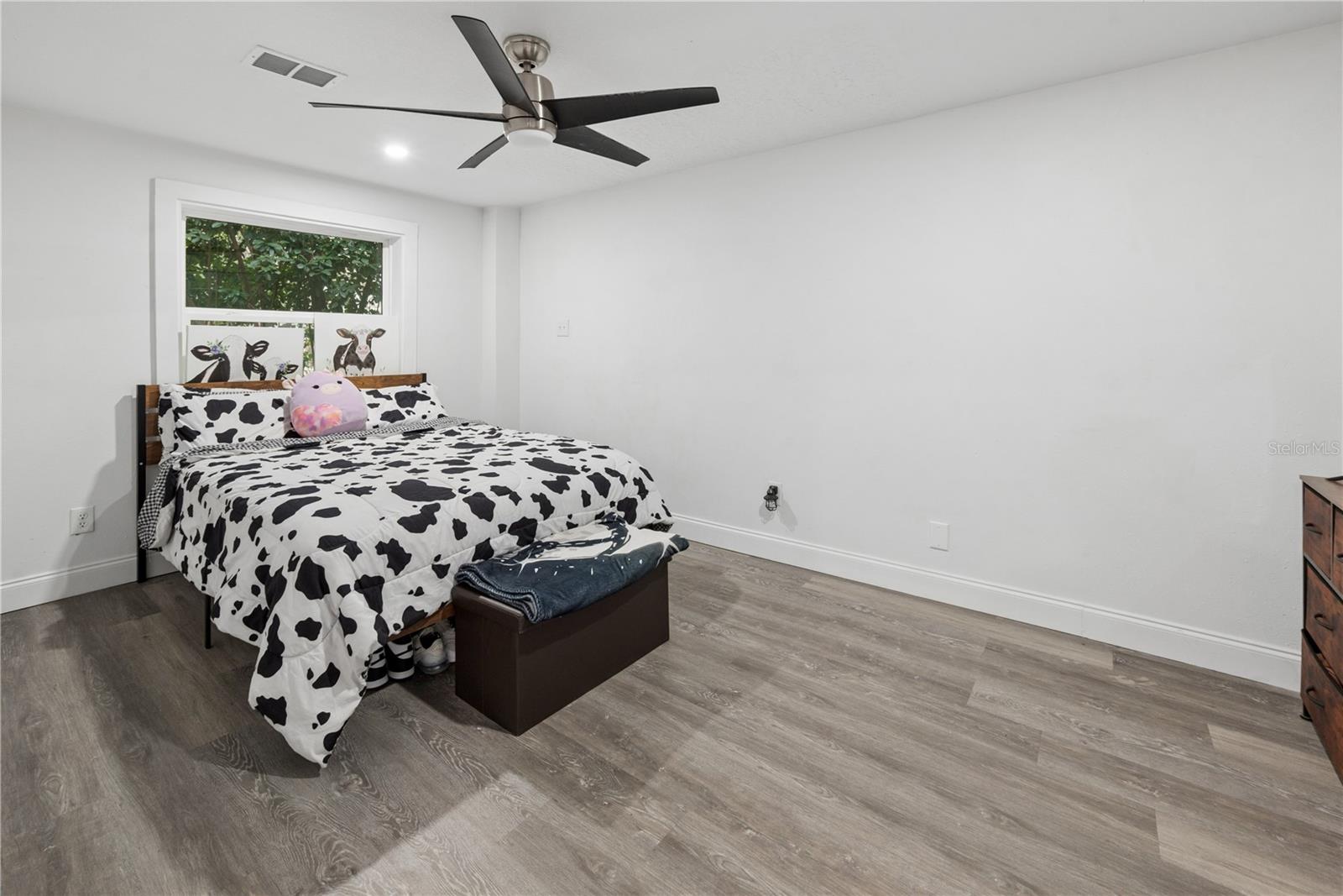 LAKEVIEW HLNDS - Residential