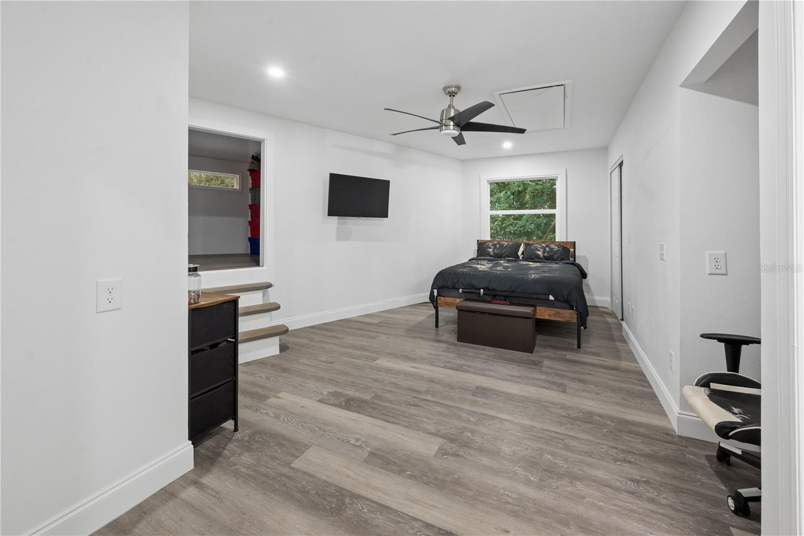 LAKEVIEW HLNDS - Residential