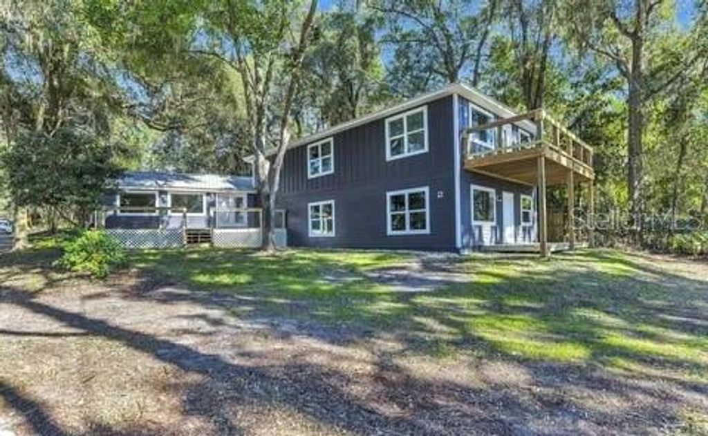 Photo of 1353 Chatauqua Way, Keystone Heights, FL 32656 (MLS # GC537812)