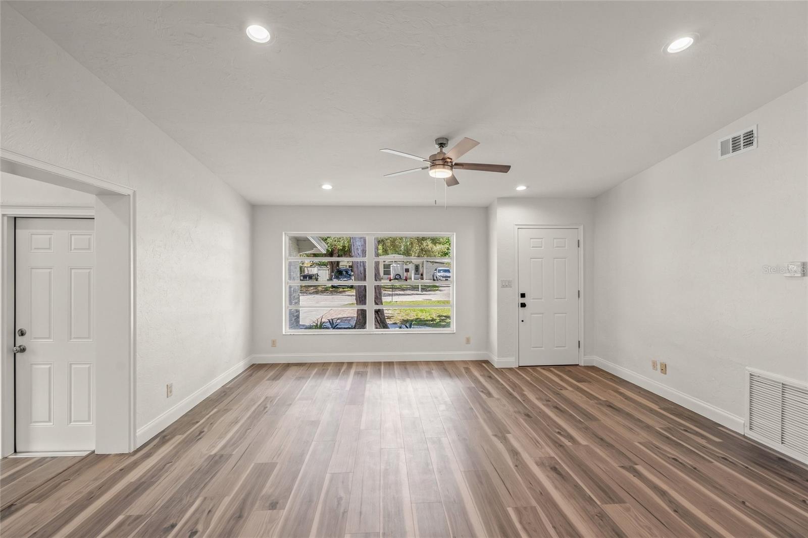 2722 INGOT PLACE