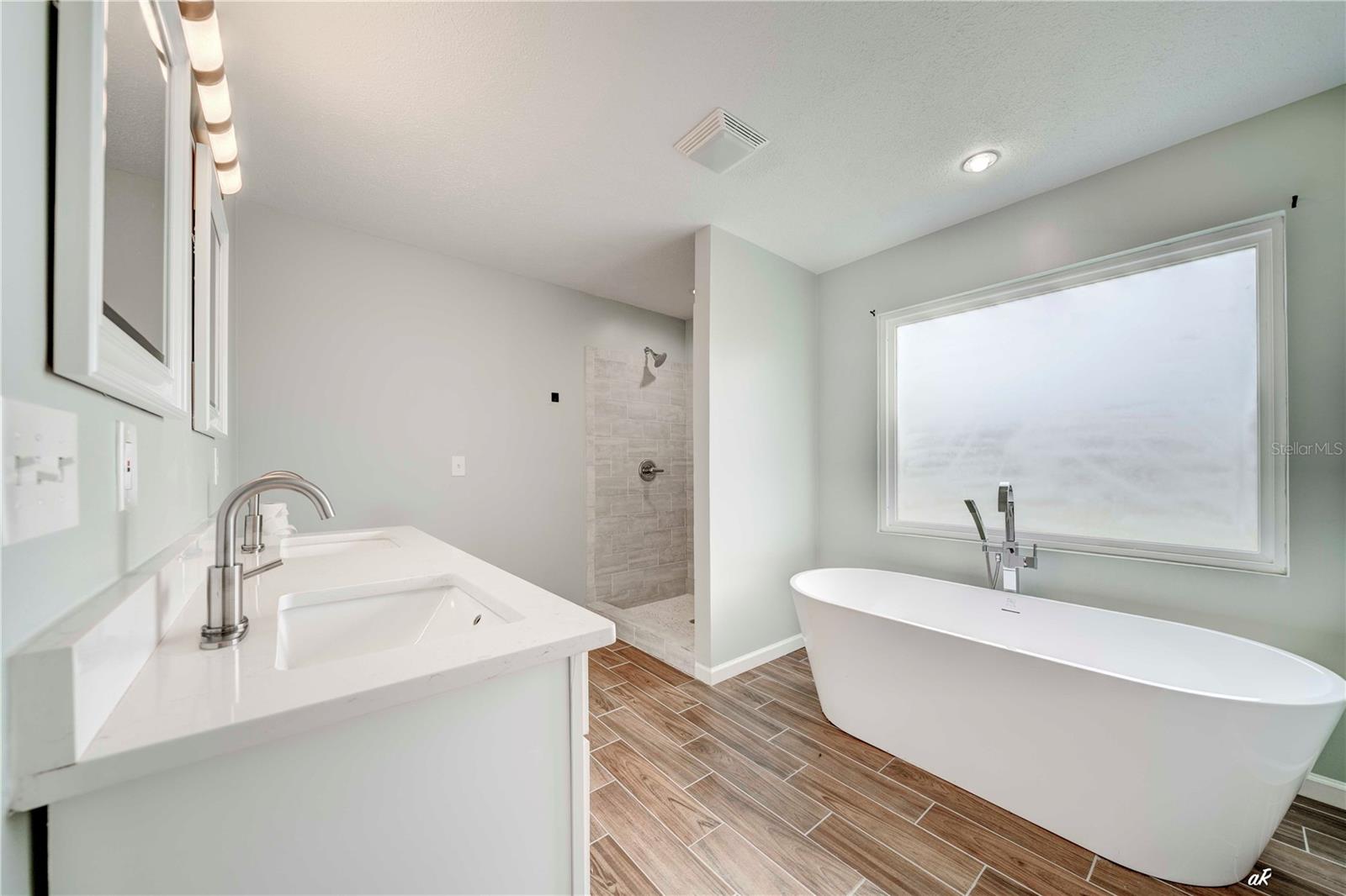 CHEROKEE HEIGHTS - Residential