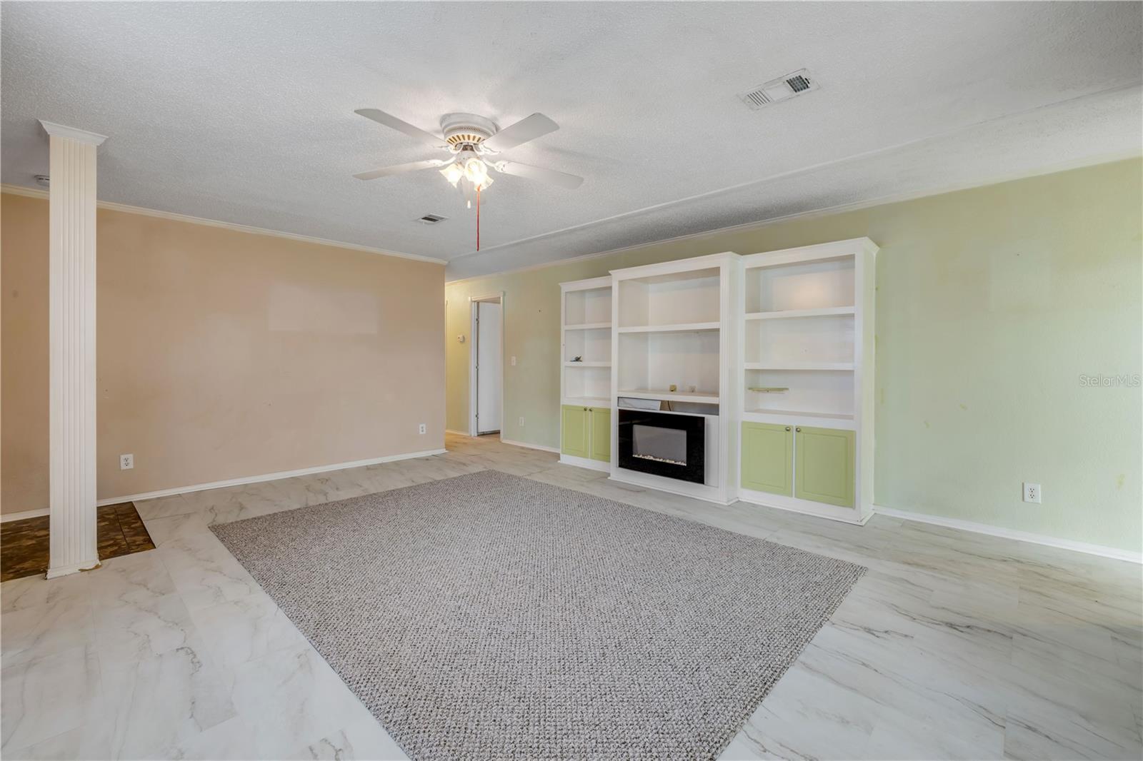 5412 ISABELLE AVENUE