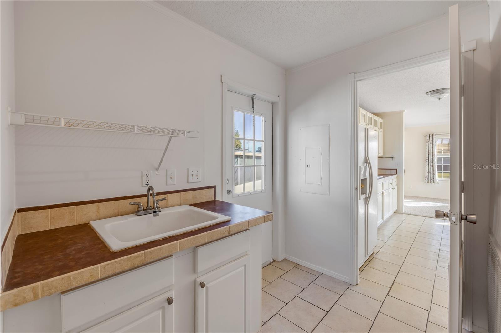 COMMONWEALTH MOBILE ESTATES - Residential