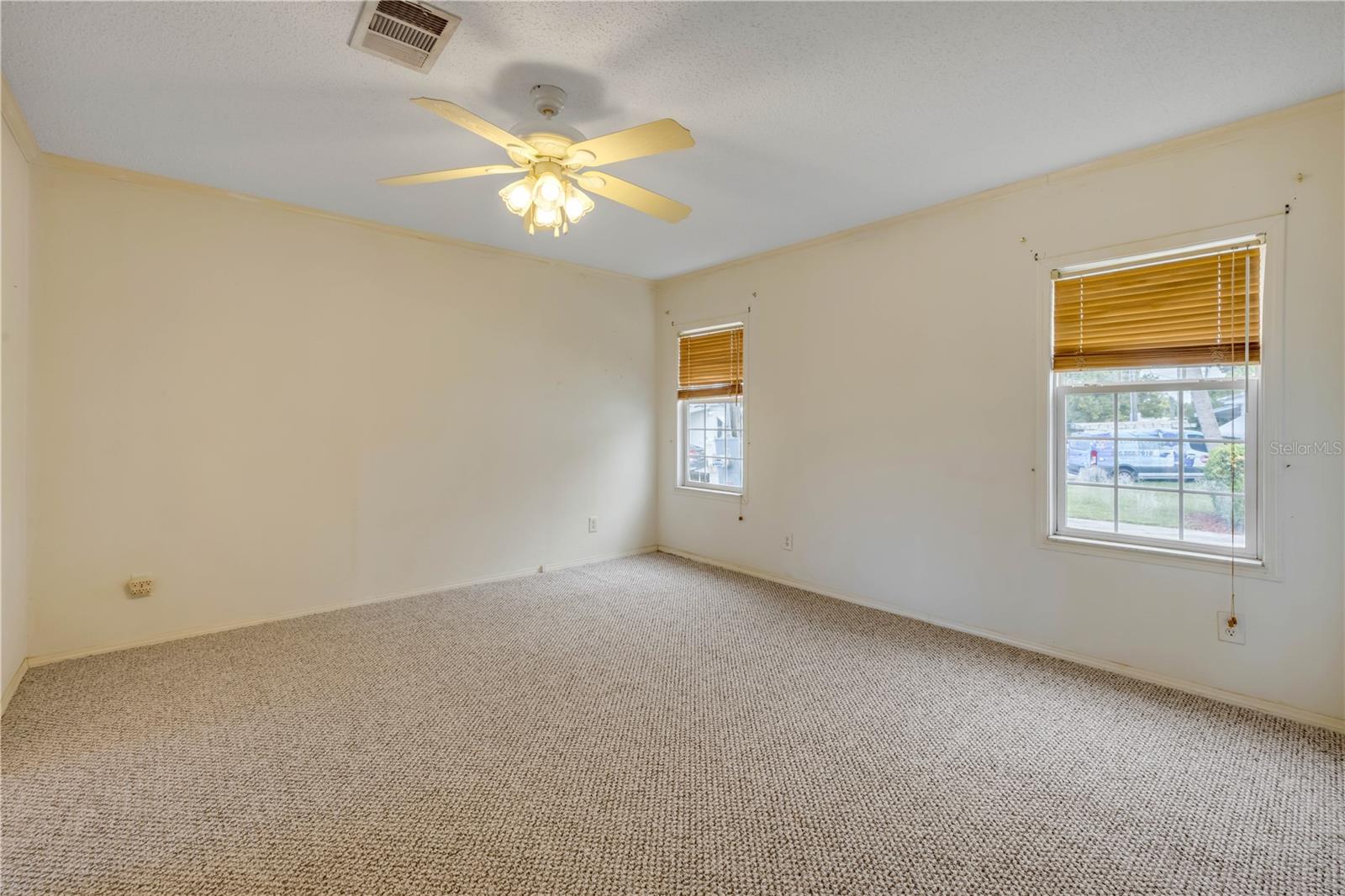 COMMONWEALTH MOBILE ESTATES - Residential