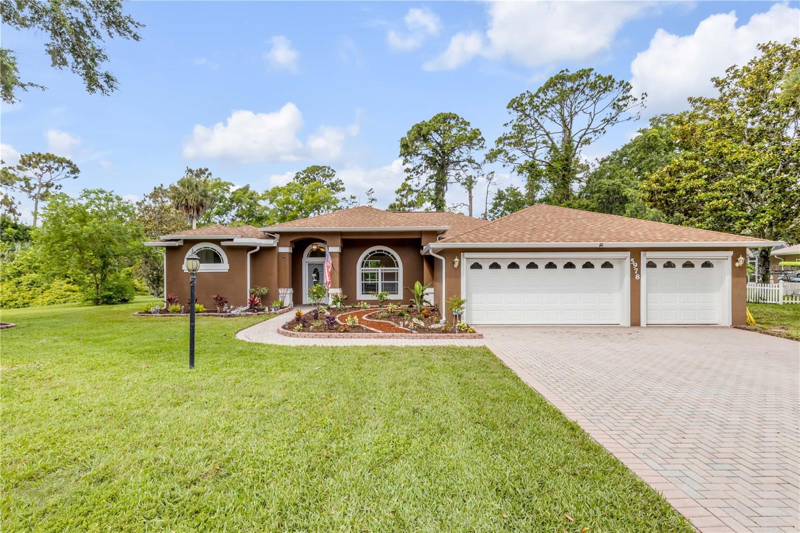 5978 SHADY CREEK LANE