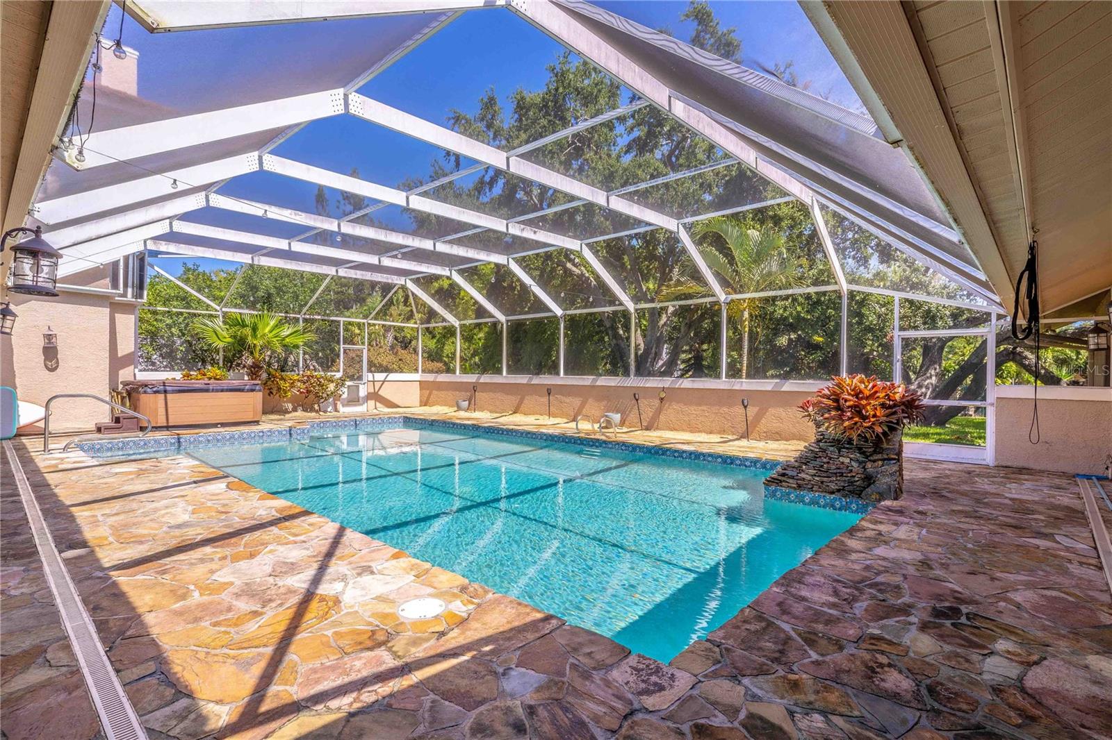 EGRETS COVE - Residential