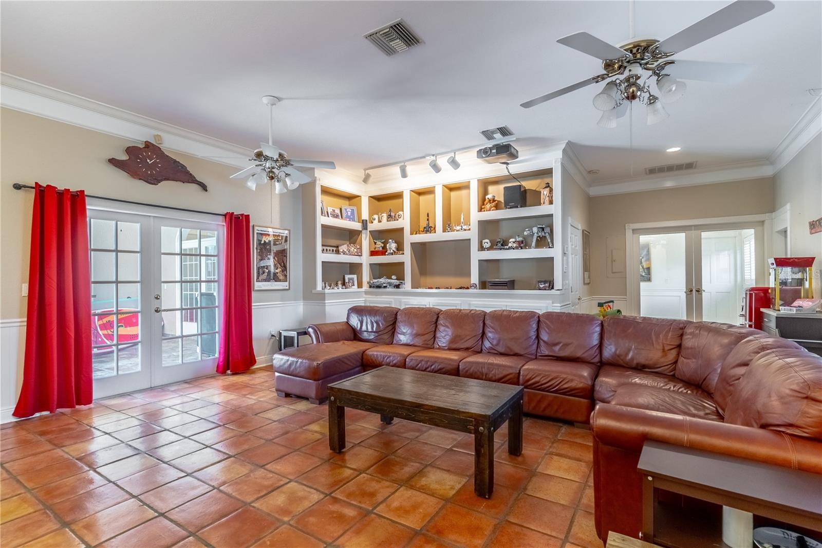 EGRETS COVE - Residential