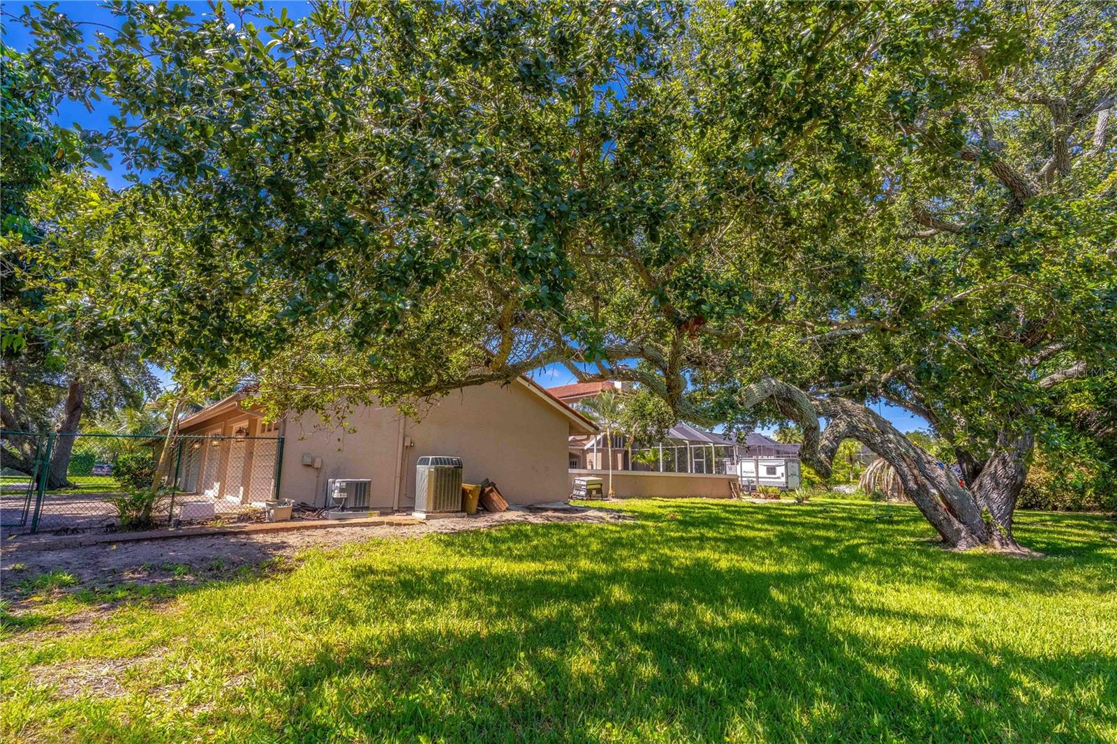 EGRETS COVE - Residential