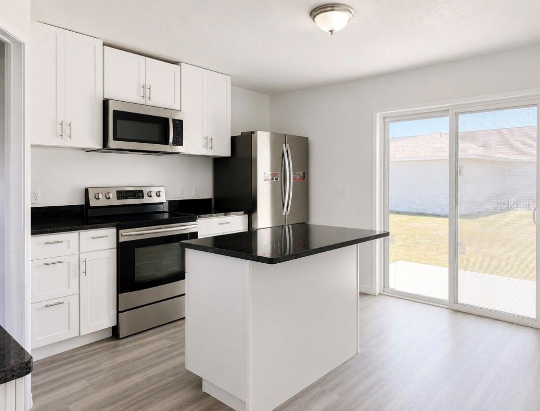 3905 WARBLER DRIVE