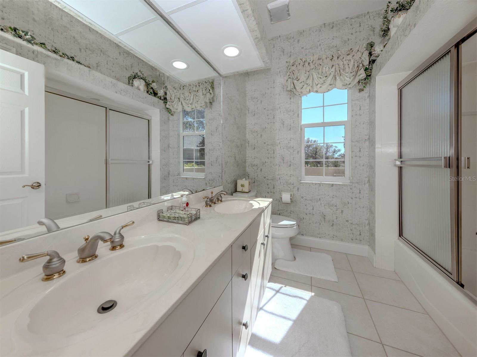 THE RESERVE - Residential