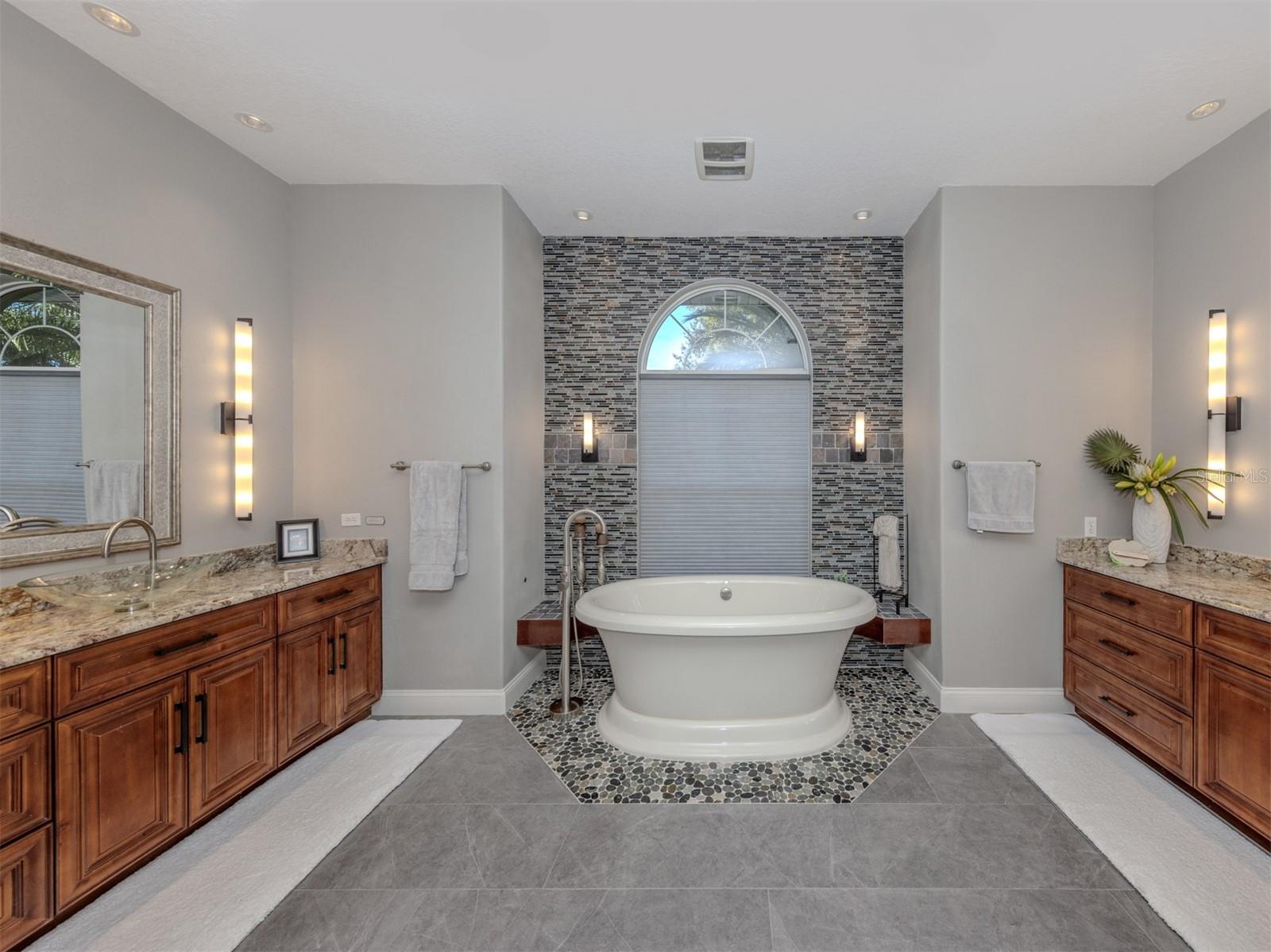 THE RESERVE - Residential