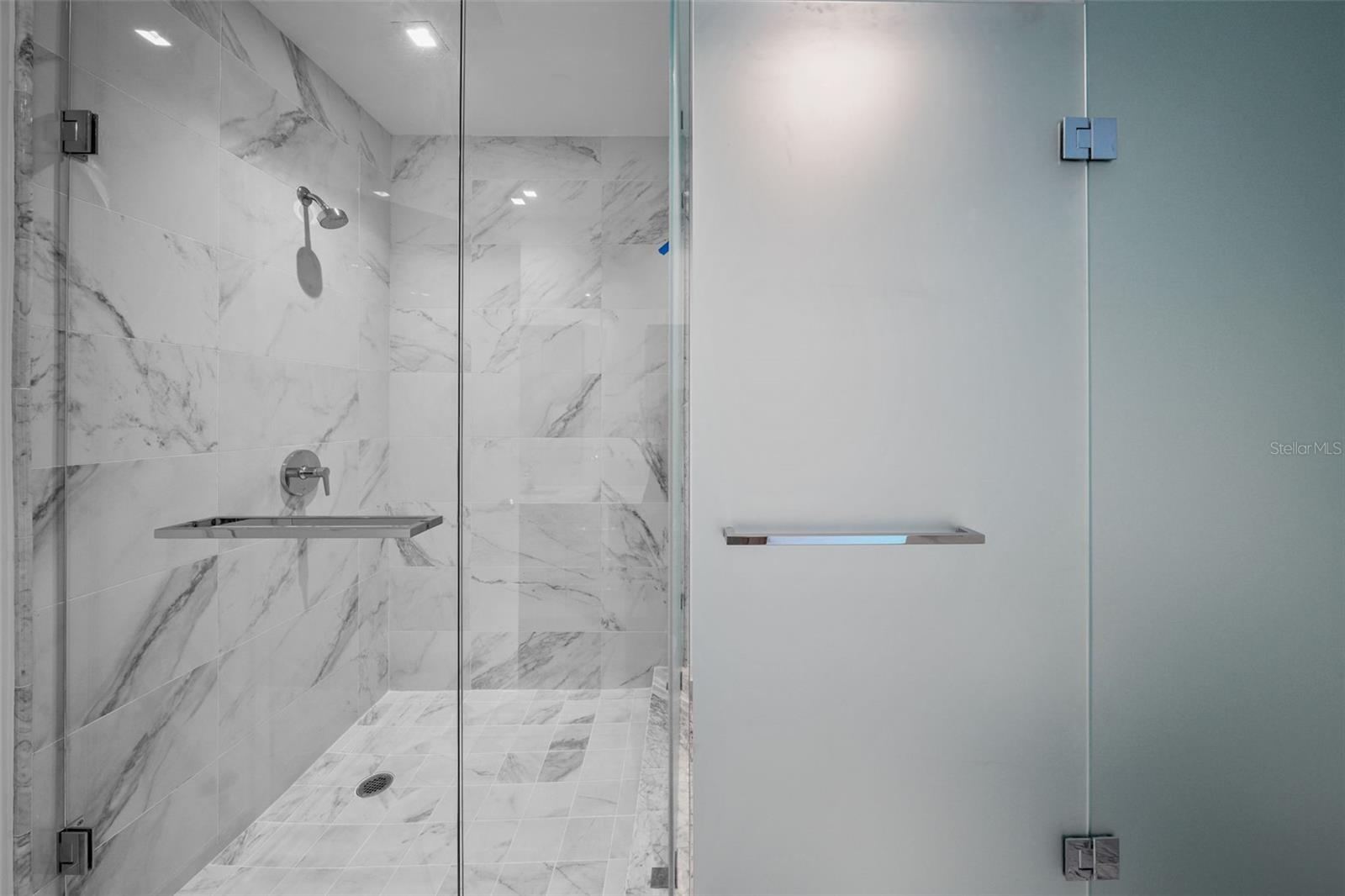 RITZ CARLTON RESIDENCES 2002 - Residential