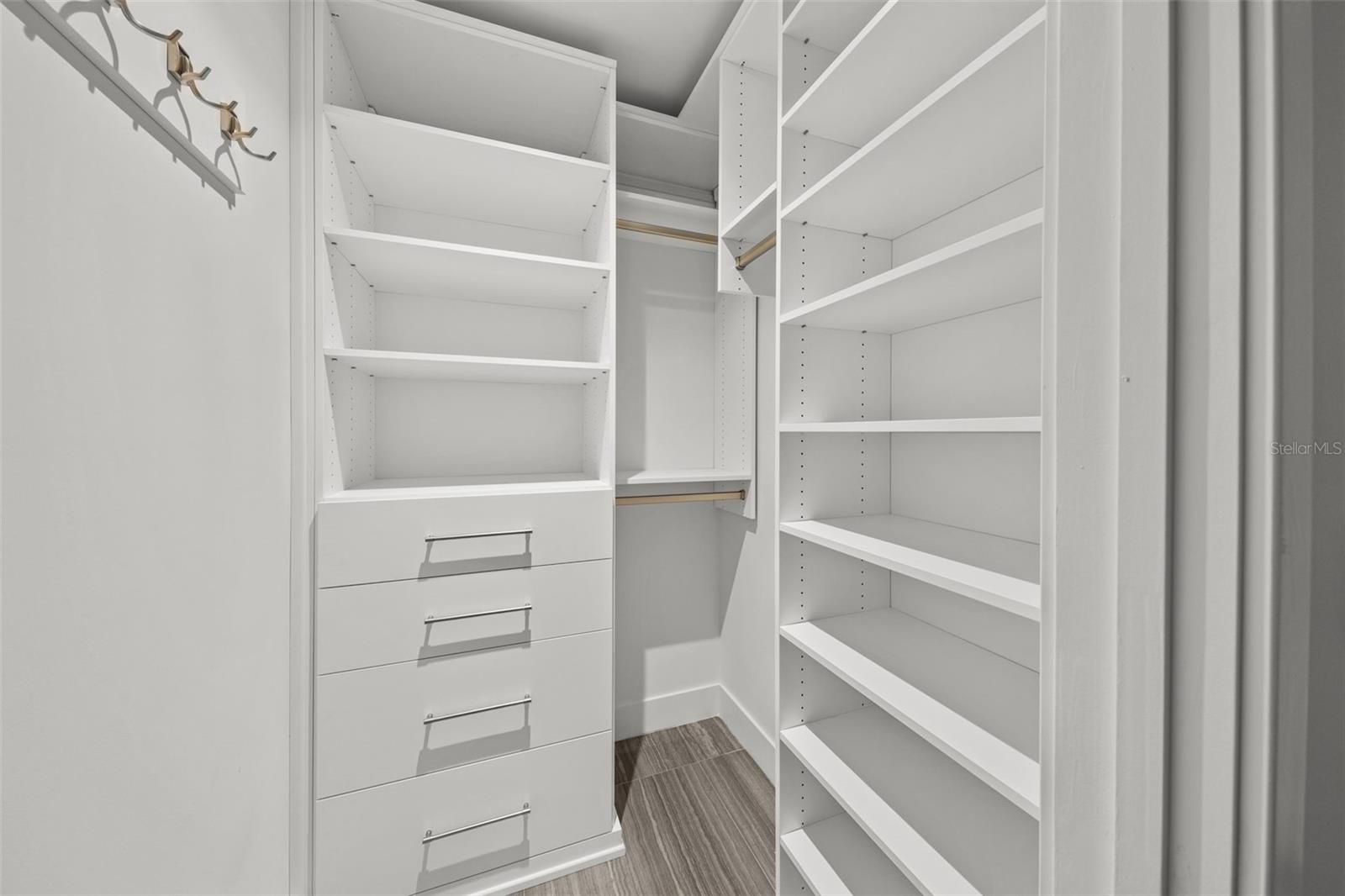 RITZ CARLTON RESIDENCES 2002 - Residential