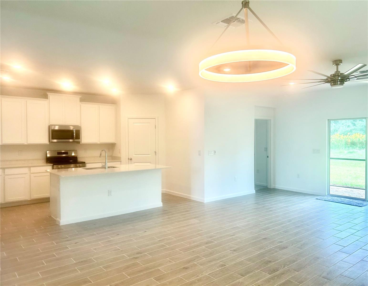 HEATH PRESERVE - Residential Lease