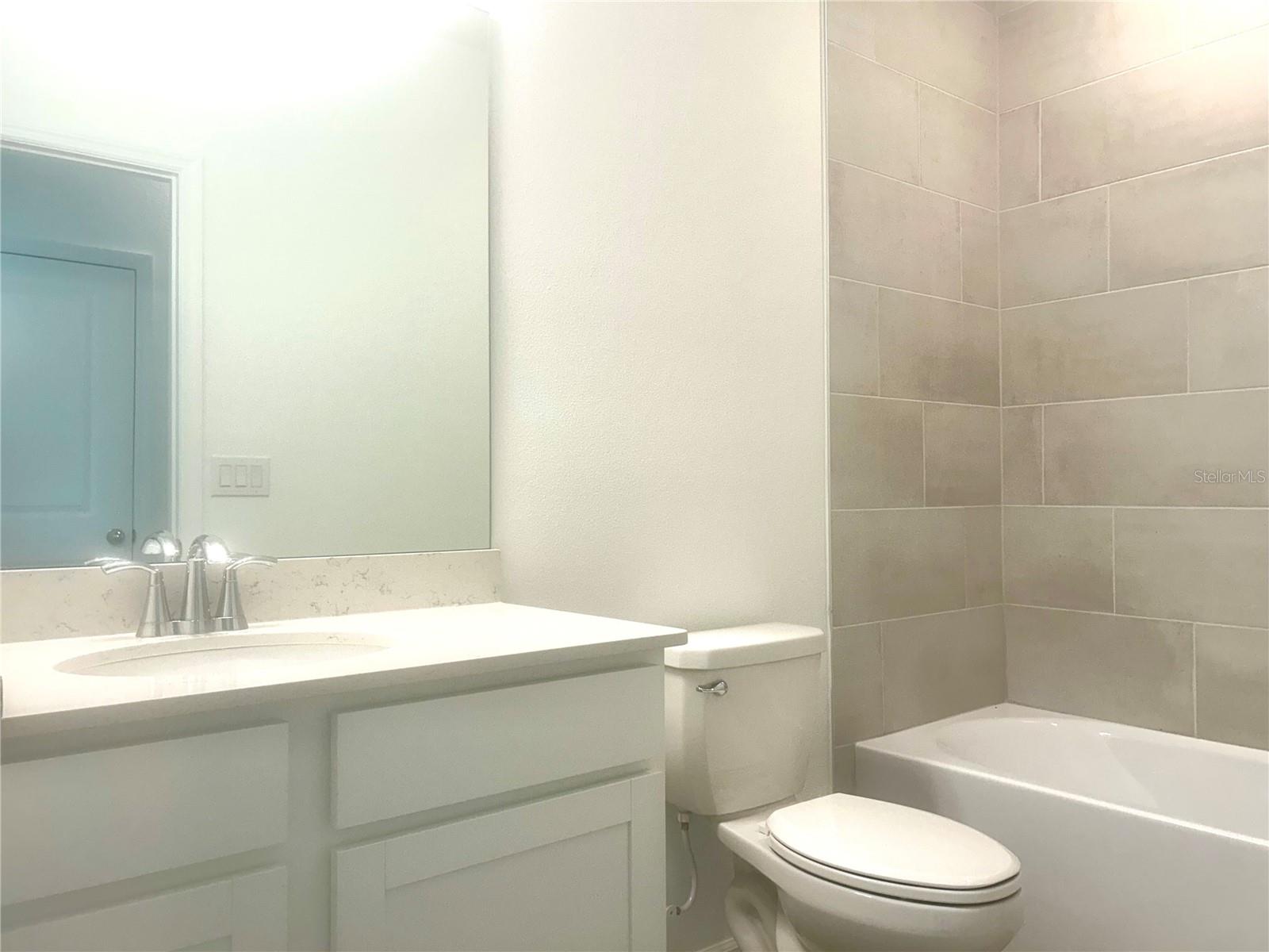 HEATH PRESERVE - Residential Lease