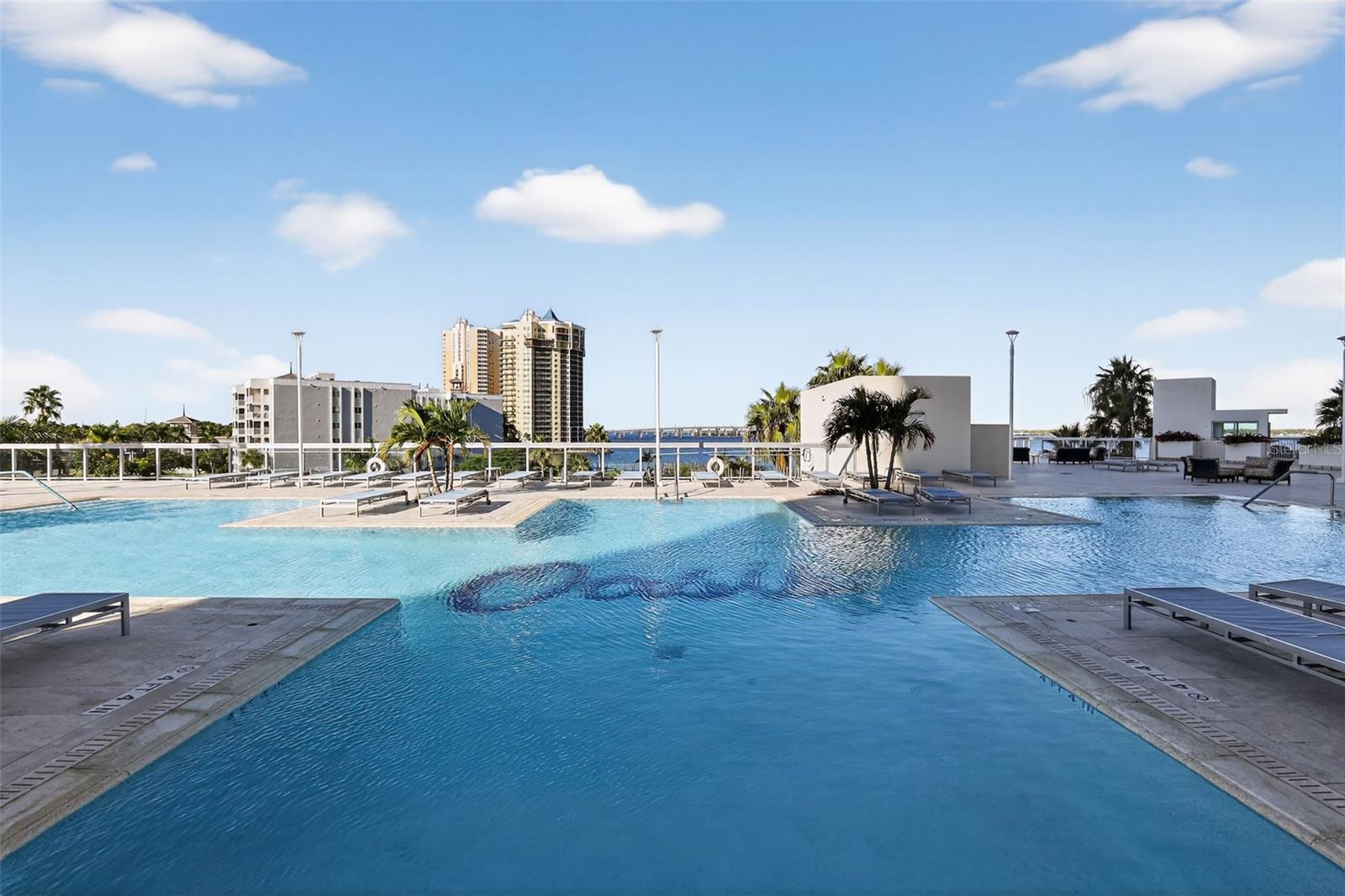 OASIS TOWER 01 - Residential